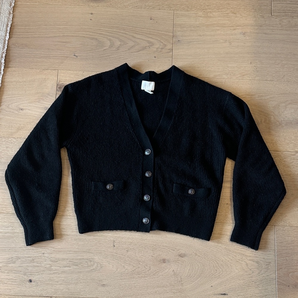 H&M Black V-Neck Cropped Button Cardigan